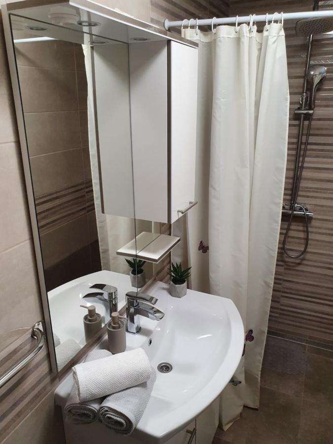 Apartaments Ukic Đảo Prvić Ngoại thất bức ảnh