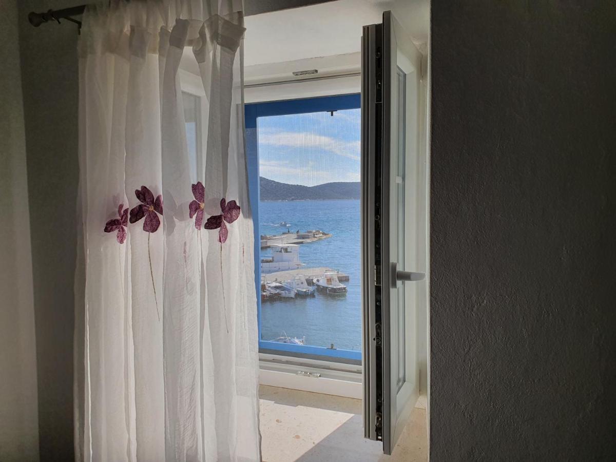 Apartaments Ukic Đảo Prvić Ngoại thất bức ảnh