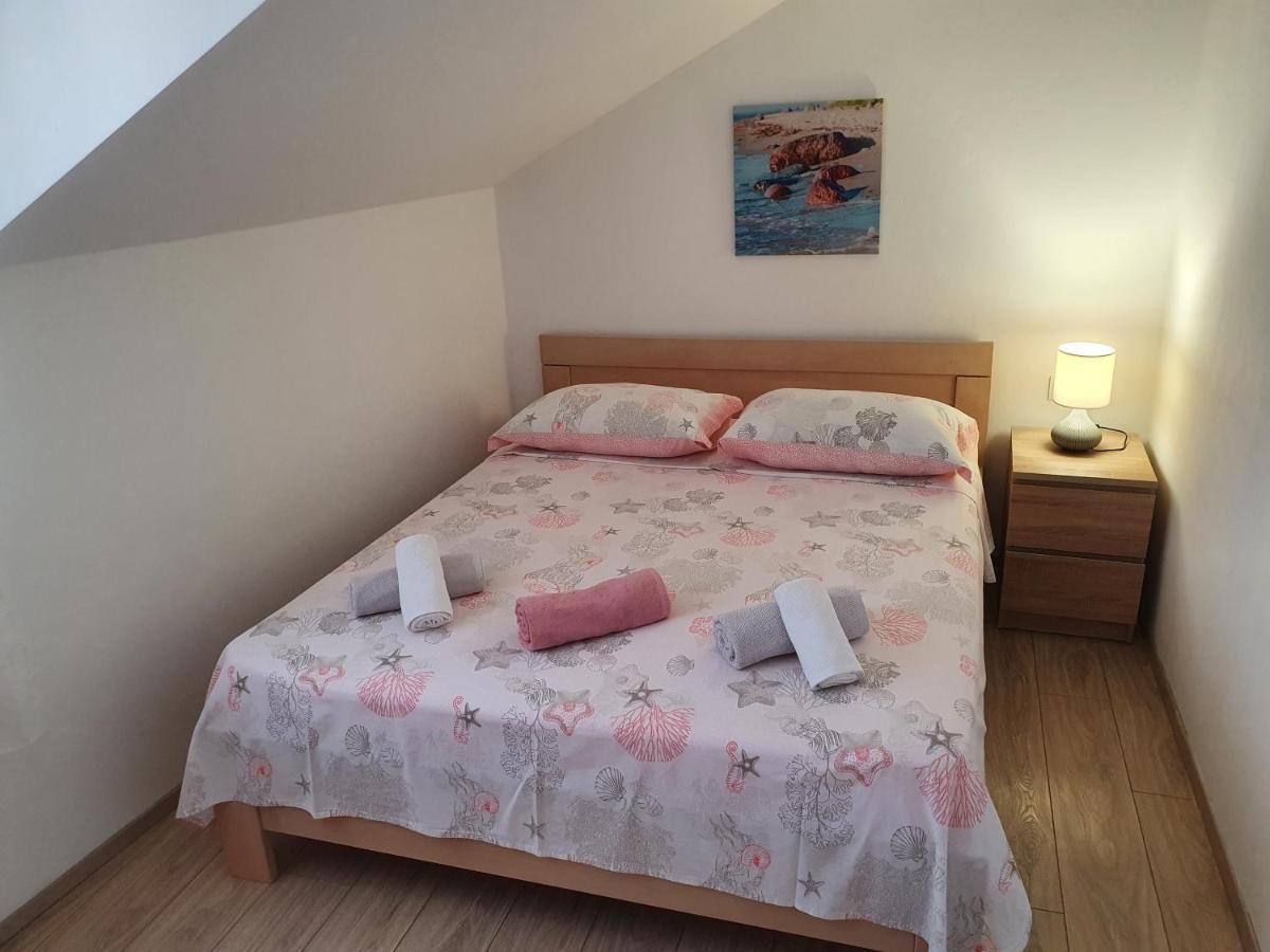Apartaments Ukic Đảo Prvić Ngoại thất bức ảnh
