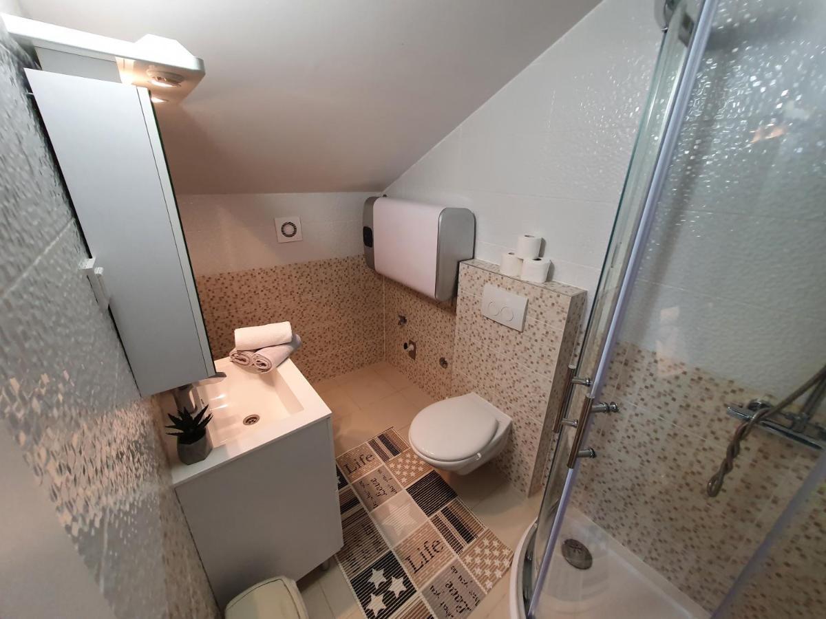 Apartaments Ukic Đảo Prvić Ngoại thất bức ảnh